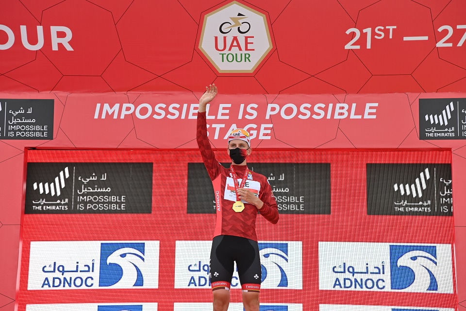 بوجاتشار يحتفظ بالقميصين الأحمر والأبيض ويستعيد الأخضر في مرحلة "لا شيء مستحيل" لطواف الإمارات