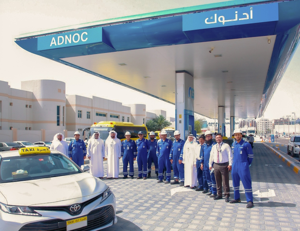 "أدنوك" تفتتح أولى محطاتها للسيارات العاملة بالغاز في أبوظبي