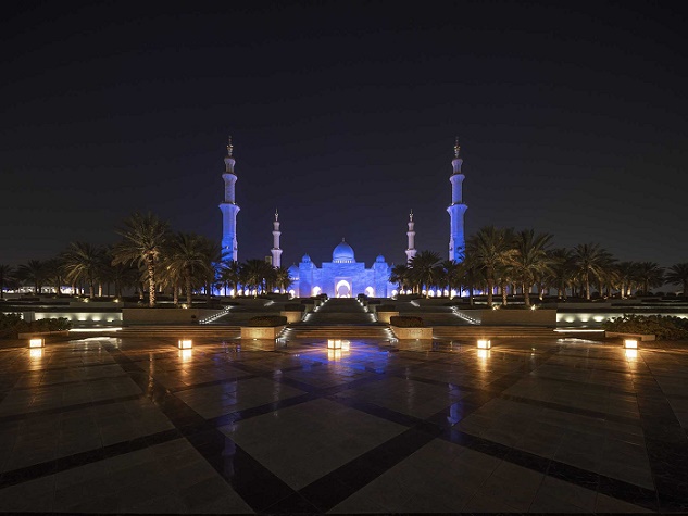 جامع الشيخ زايد الكبير يستكمل استعداداته لاستقبال شهر رمضان