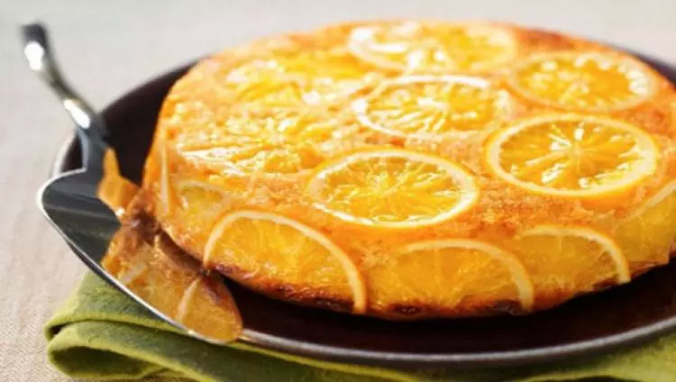 أكلة حلوة.. الطريقة الصحيحة لإعداد الكيكة الإسفنجية بالبرتقال!
