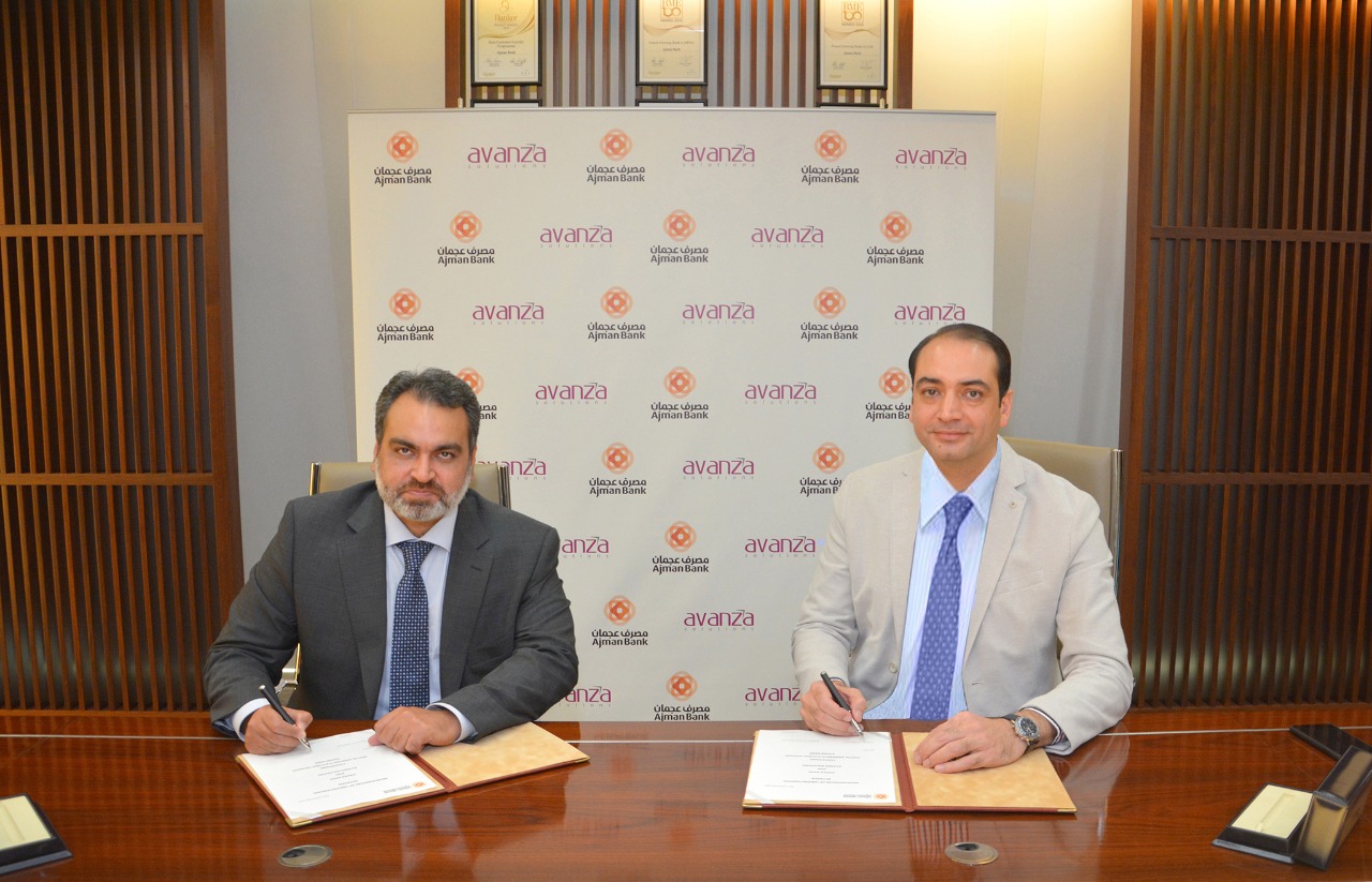 ‫مصرف عجمان يوقع اتفاقية مع أفانزا سولوشينز لإقامة‬ ‫منصة رقمية مصرفية شاملة متعددة القنوات‬