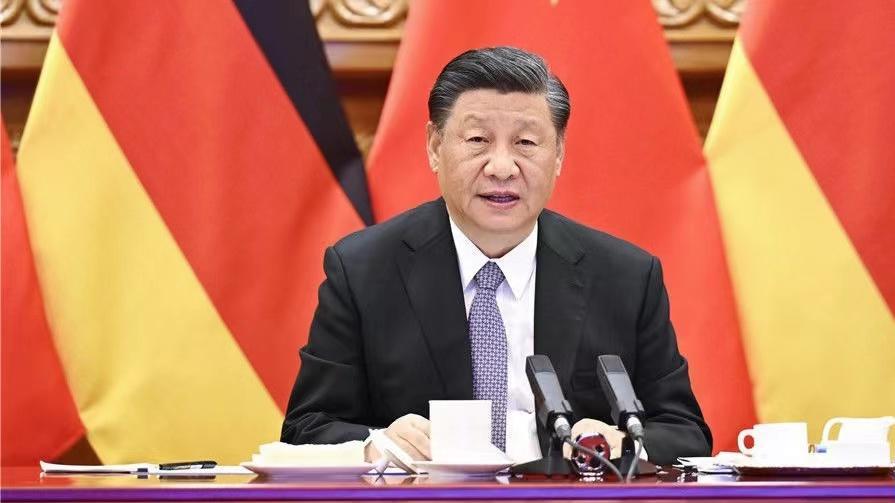 شي جين بينغ يدعو الصين وألمانيا إلى الاستفادة بشكل أفضل من الدور البناء والتوجيهي ...
