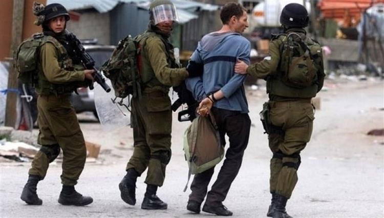 الاحتلال الإسرائيلي يعتقل 7 فلسطينيين بالضفة ويتوغل شمال غزة