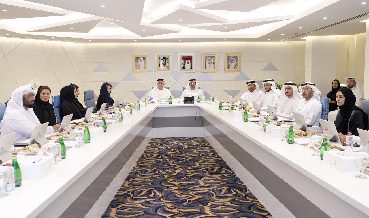بلدية دبي و"الطرق" تناقشان تطوير إدارة مشـاريع البنية التحتية