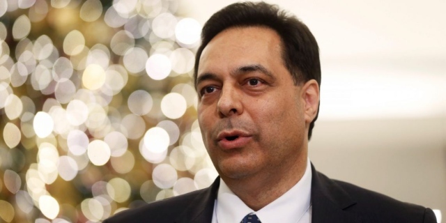 رئيس وزراء لبنان ينفي استقالة الحكومة أو بعض الوزراء